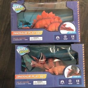 Dinosaur play sets (2)